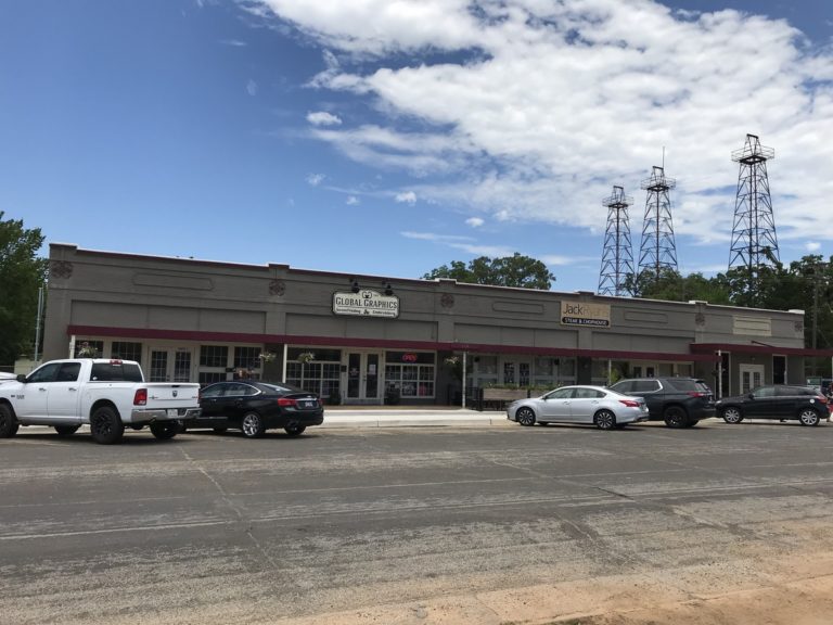 General Retail Space for Lease in Longview and Kilgore, Texas